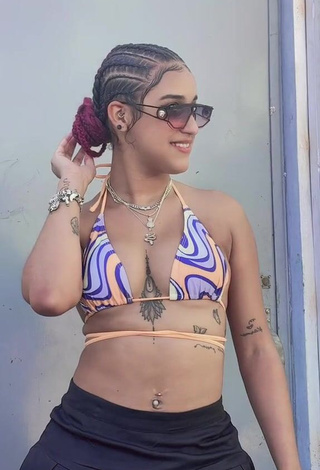 2. Pretty Jenny Camacho Shows Cleavage in Bikini Top (Side Boob)