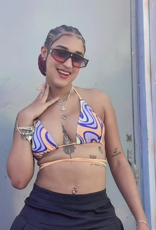 5. Pretty Jenny Camacho Shows Cleavage in Bikini Top (Side Boob)