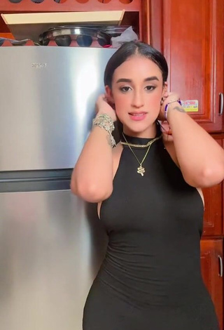 4. Hot Jenny Camacho in Black Overall (Side Boob)