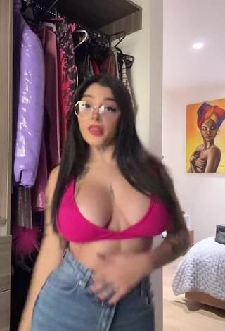 4. Sweetie Karely Ruiz Shows Cleavage in Pink Bikini Top and Bouncing Boobs (Side Boob)