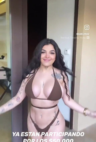 2. Sexy Karely Ruiz Shows Cleavage in Brown Bikini and Bouncing Boobs (Side Boob)