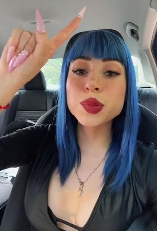 3. Legna Hernández Demonstrates Lovely Cleavage in a Car (Side Boob)