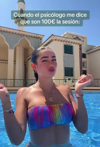 6. Luscious Lola Moreno Marco Shows Cleavage in Bikini Top at the Pool