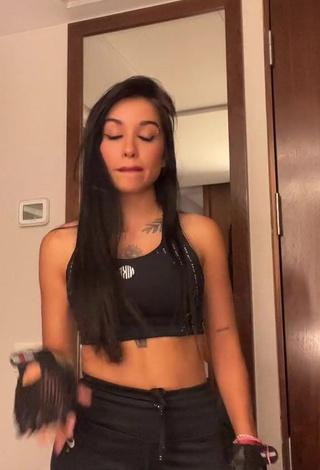 Hot Maria Becerra Shows Cleavage in Crop Top