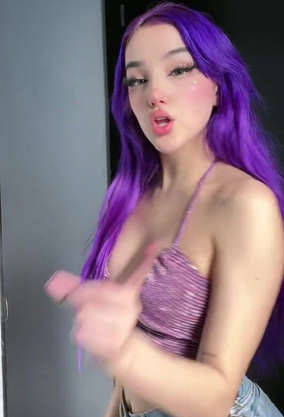 6. Cute Mariana Ayala while Twerking without Bra (Underboob, Side Boob)