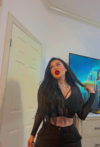 4. Really Cute Marlene Santana Shows Cleavage in Black Crop Top (Side Boob)