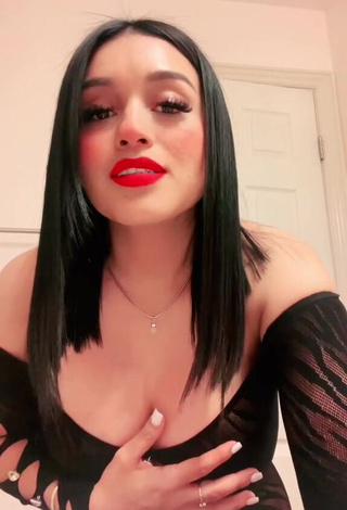 Pretty Marlene Santana Shows Cleavage in Black Crop Top (Side Boob)