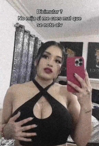 Hottie Marlene Santana Shows Cleavage in Black Crop Top