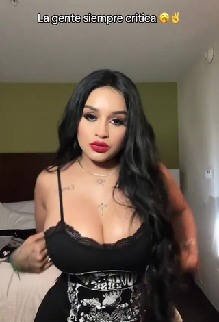 2. Hot Marlene Santana Shows Cleavage