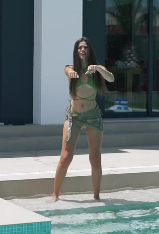 3. Sweetie Mar Lucas Vilar Shows Cleavage in Olive Bikini Top at the Pool (Underboob, Side Boob)