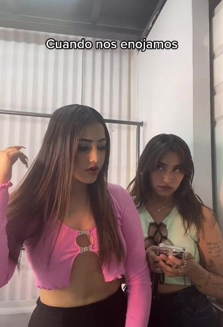 2. Alluring melipandda Shows Cleavage in Erotic Pink Crop Top (Side Boob)