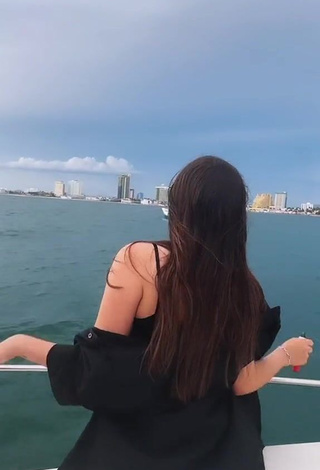 5. Sultry melipandda Shows Butt on a Boat