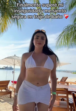 3. Titillating Mirandah Shows Cleavage in White Bikini Top (Underboob, Side Boob)