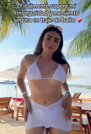 4. Titillating Mirandah Shows Cleavage in White Bikini Top (Underboob, Side Boob)