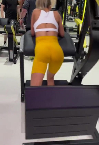 2. Titillating Niko_len in White Sport Bra in the Sports Club while doing Sports Exercises