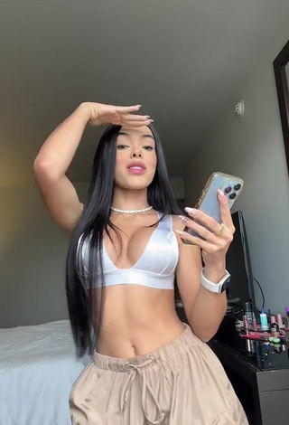 2. priv_mav Shows Cleavage in Sweet White Crop Top (Side Boob)