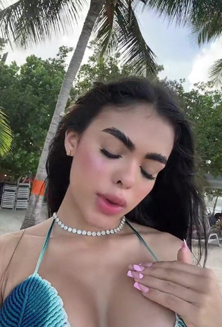 3. Amazing priv_mav Shows Cleavage in Hot Bikini Top (Side Boob)