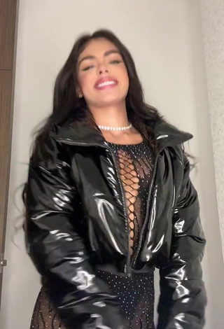 2. Sexy priv_mav Shows Cleavage in Black Overall (Side Boob)