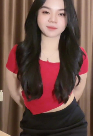 3. Sexy Soibah Dee in Red Crop Top