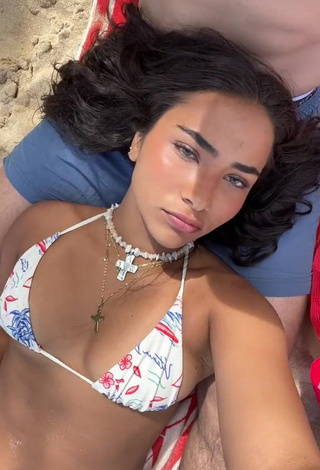 4. Sienna Mae Gomez Demonstrates Hot Bikini and Cleavage at the Beach (Side Boob)