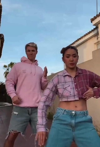 5. Cute Sky & Tami in Crop Top while Twerking