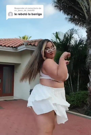 5. Maleja Rodriguez Looks Really Cute in White Crop Top while Twerking