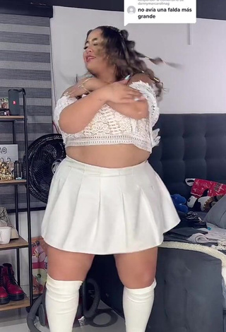 3. Maleja Rodriguez Looks Amazing in White Crop Top