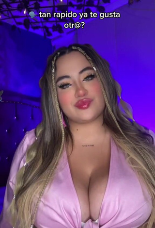 3. Magnetic Maleja Rodriguez Shows Cleavage in Appealing Pink Crop Top