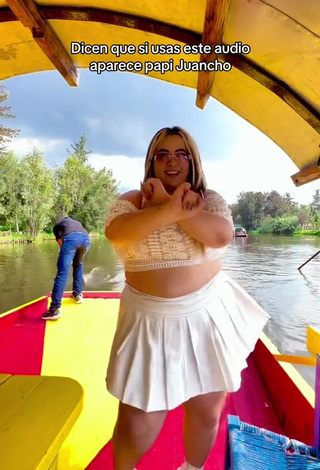 6. Amazing Maleja Rodriguez Shows Cleavage in Hot White Crop Top on a Boat