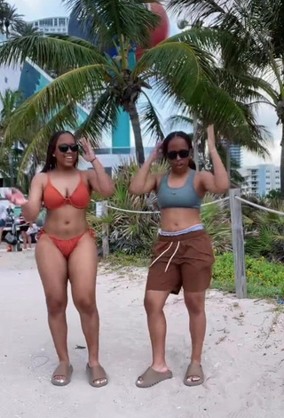 6. Luscious Treona & Trechelle Andino Shows Cleavage in Bikini