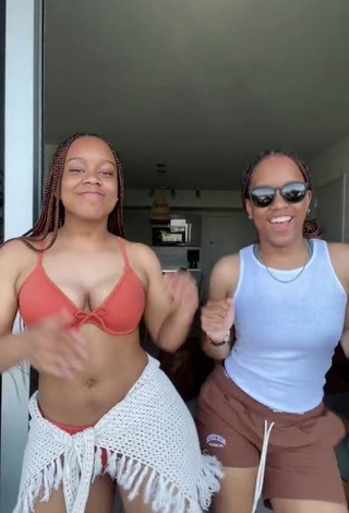 4. Pretty Treona & Trechelle Andino Shows Cleavage in Crop Top