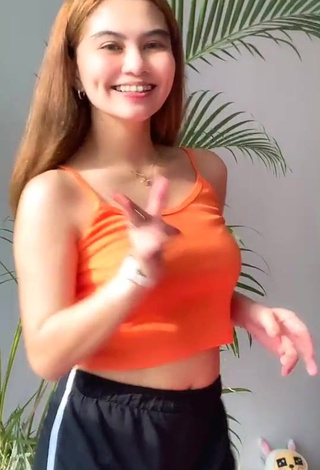 6. Vanessa Kate Alvarez Looks Fine in Orange Crop Top