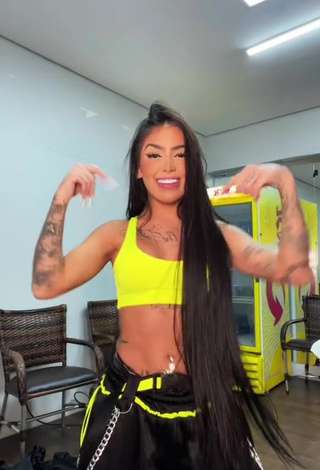 2. Sweet Mirella xbadmix Shows Cleavage in Cute Yellow Sport Bra