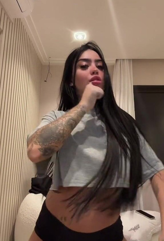 4. Beautiful Mirella xbadmix while Twerking Braless and Bouncing Boobs