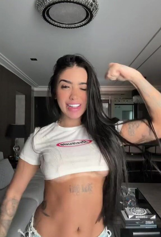 4. Sweetie Mirella xbadmix while Twerking without Bra (Underboob)