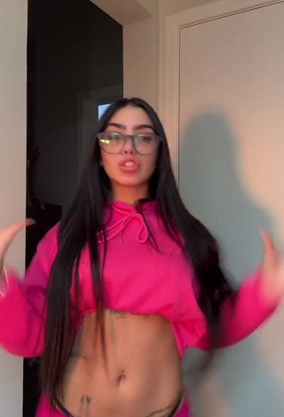 Hottie Mirella xbadmix in Pink Crop Top while Twerking