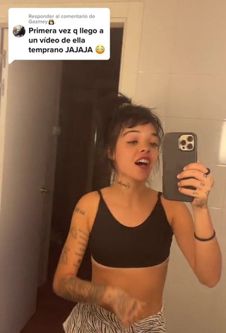 3. Cute Xinni Xinnita Shows Cleavage in Black Sport Bra