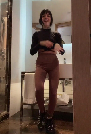 2. Hot Xinni Xinnita in Brown Leggings