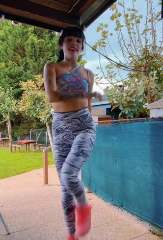 6. Titillating Xinni Xinnita in Leggings