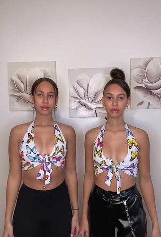 Sultry Nel.Twinnys in Crop Top