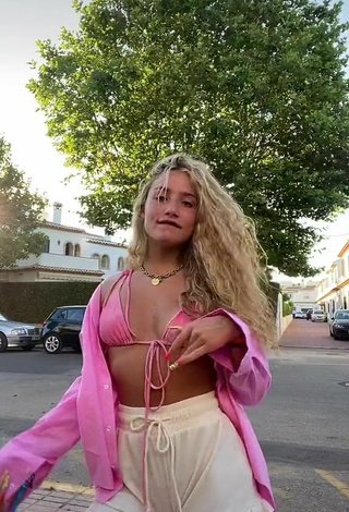 3. Luscious Sofía Moreno in Pink Bikini Top