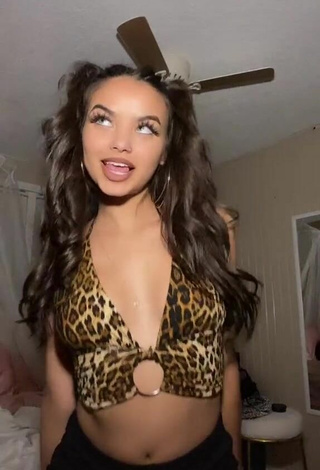 2. Wonderful Xo.genna in Leopard Crop Top