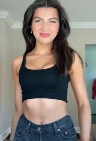 5. Hot Ellie Zeiler in Black Crop Top