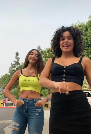 4. Sexy Gabriella Saraivah Shows Cleavage in Crop Top