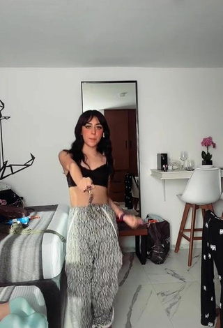 Sexy Juls_sal in Black Crop Top