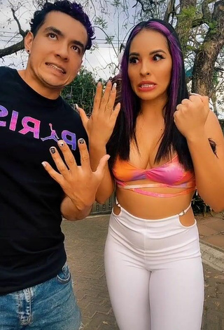 4. Sexy Karla Bustillos Shows Cleavage in Crop Top