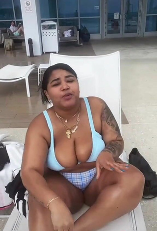 5. Titillating Carol Acosta Shows Cleavage in Bikini