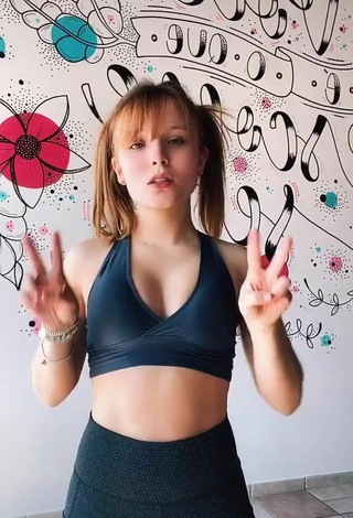 Sultry Larissa Manoela Shows Cleavage in Black Crop Top