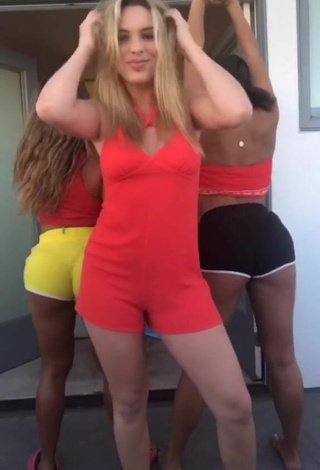 3. Sexy Lele Pons Shows Butt