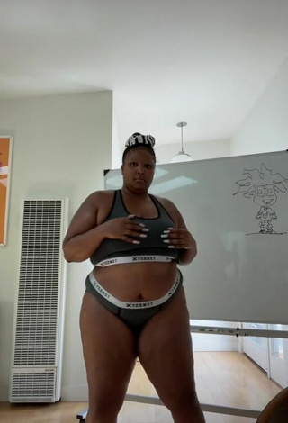 Sultry Lizzo in Grey Panties